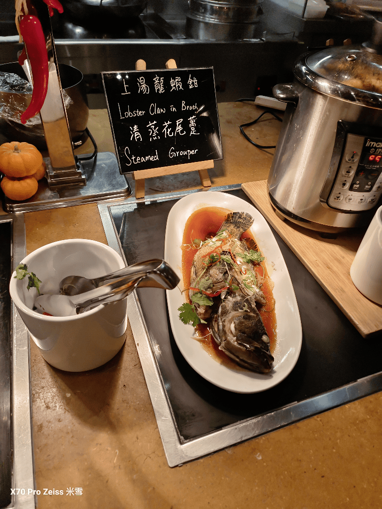 【香港Buffet吃到飽】香港尖沙咀凱悅酒店 CAFE咖啡廳龍蝦吃到飽❤️