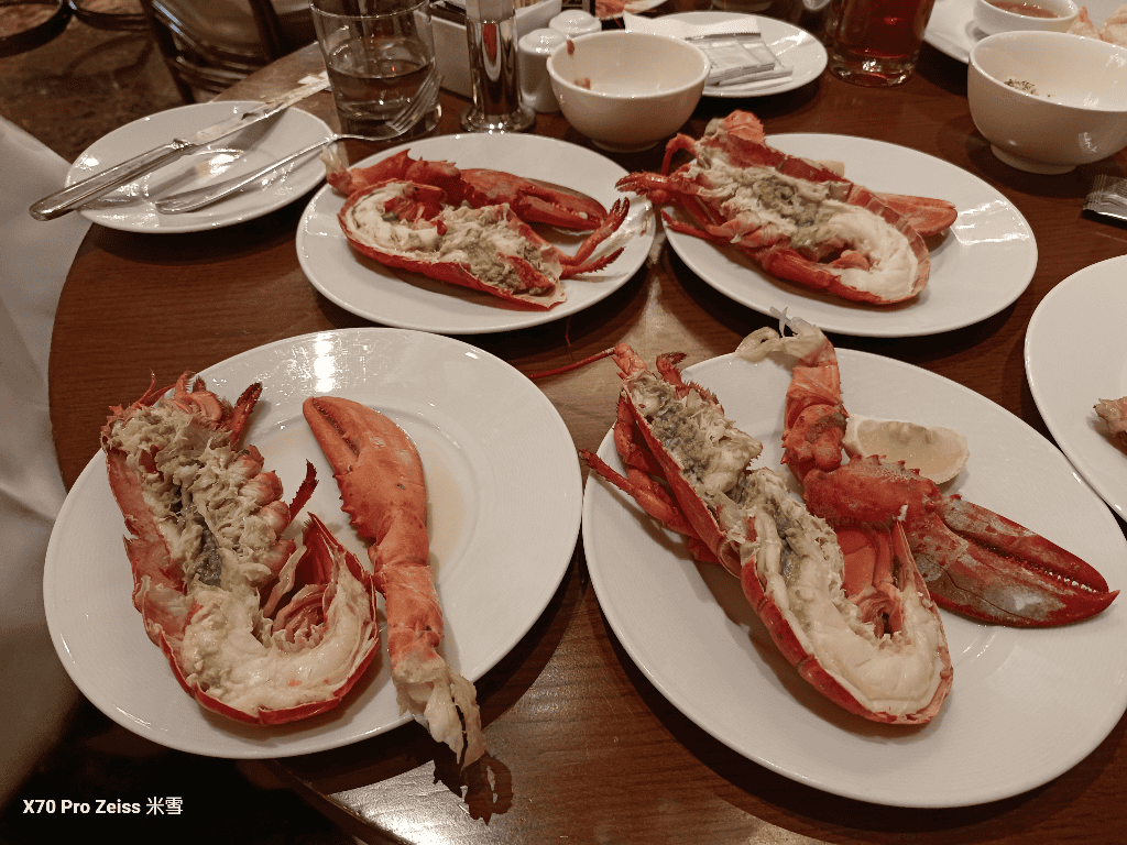 【香港Buffet吃到飽】香港尖沙咀凱悅酒店 CAFE咖啡廳龍蝦吃到飽❤️