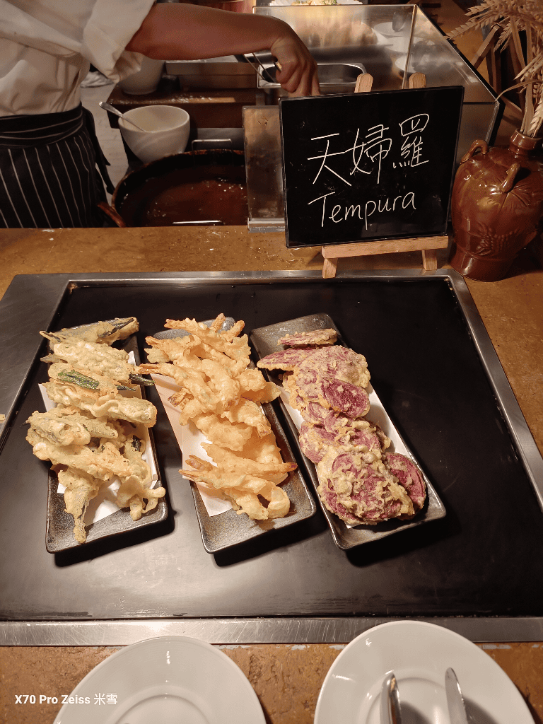 【香港Buffet吃到飽】香港尖沙咀凱悅酒店 CAFE咖啡廳龍蝦吃到飽❤️