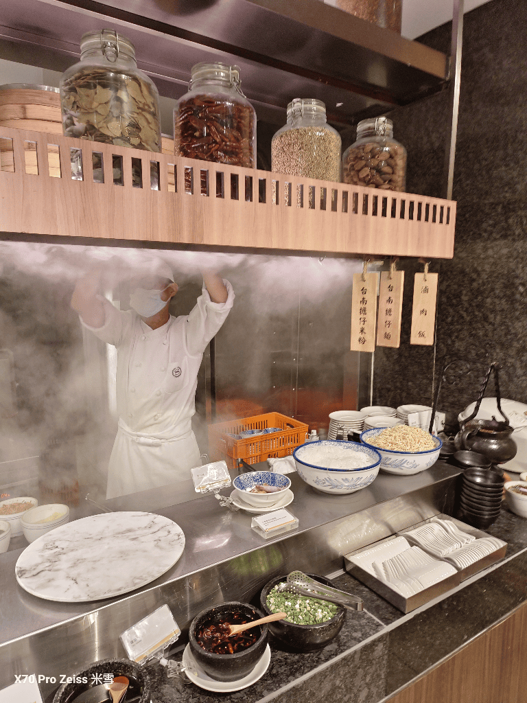 【台北吃到飽】十二廚台北喜來登大飯店28訪，澎湖現流海鮮美食開跑😎