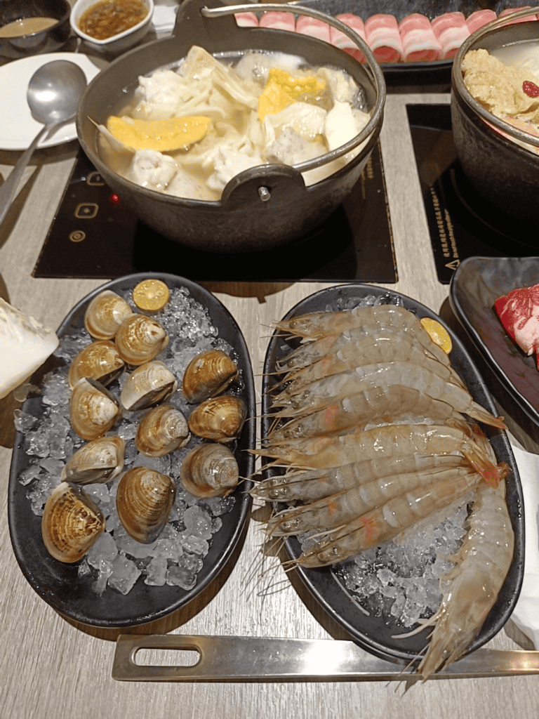 【新莊吃到飽】築間幸福鍋物新莊中悅廣場店10訪，平價好吃的鍋物吃到飽！