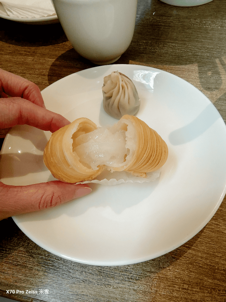 【新莊美食】壽星優惠吃起來，樂天皇朝vs樂蝦拉麵 新莊宏匯店