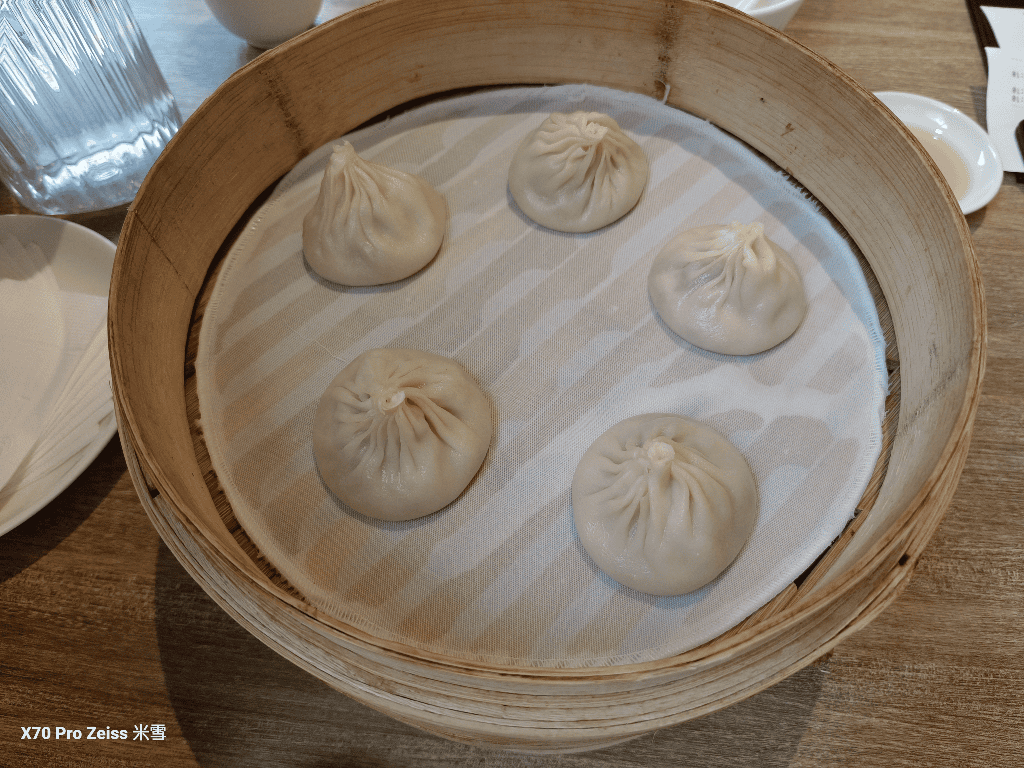 【新莊美食】壽星優惠吃起來，樂天皇朝vs樂蝦拉麵 新莊宏匯店