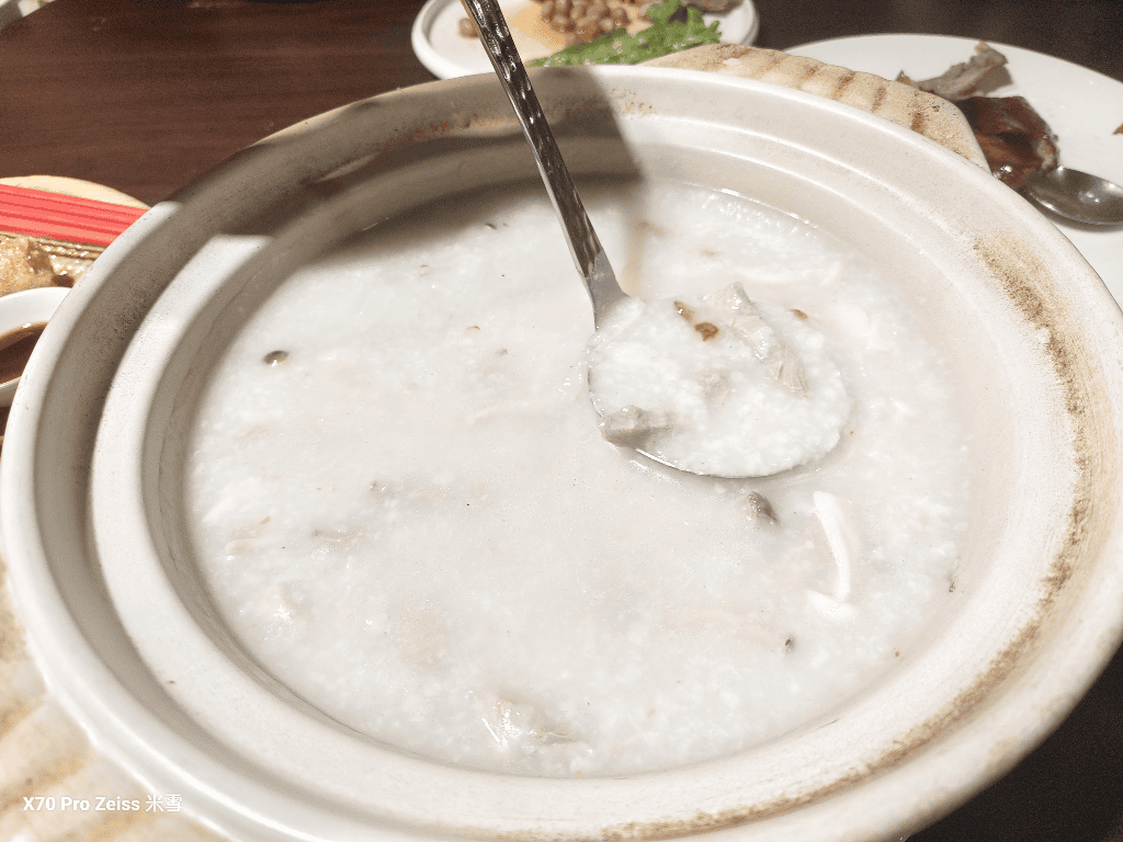 【台北美食】水粵香，隱身在校園裡的美味烤鴨餐廳❤️