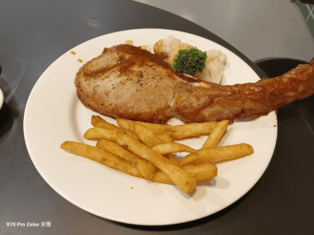 【新莊美食】壽星優惠吃起來，IKEA瑞典餐廳新莊店買一送一