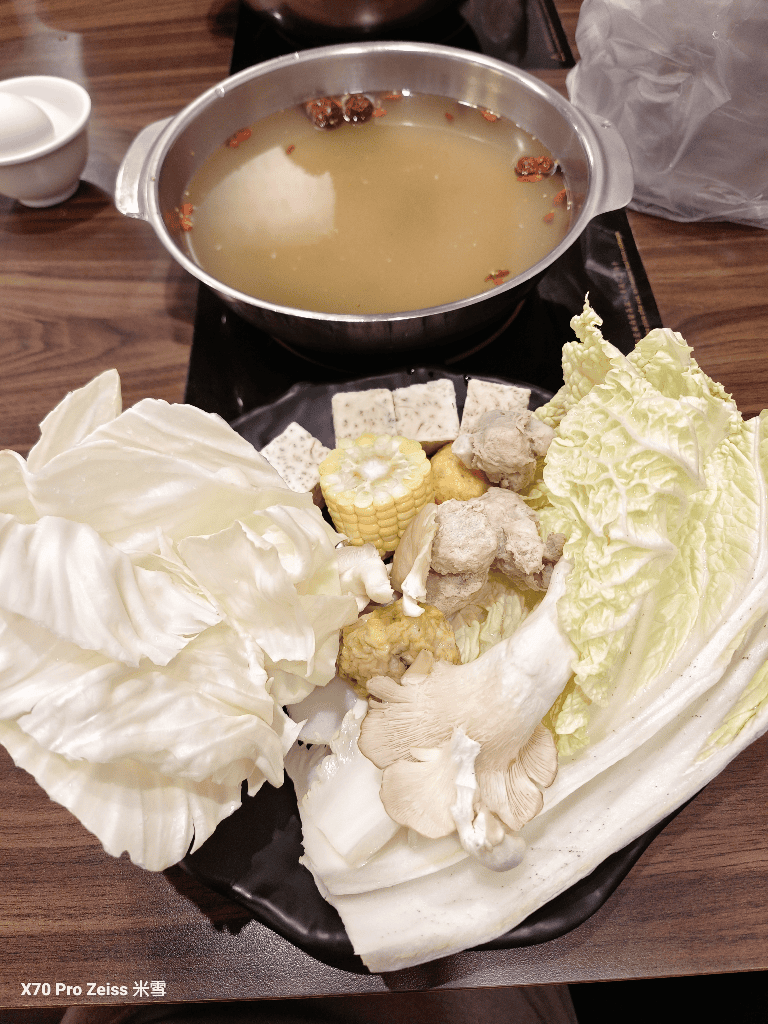 【新莊吃到飽】沐沐鍋物MUMU新莊中平店,八方悅二代店,自助吧吃到飽8訪 - 第9張圖 【新莊吃到飽】沐沐鍋物MUMU新莊中平店,八方悅二代店,自助吧吃到飽8訪