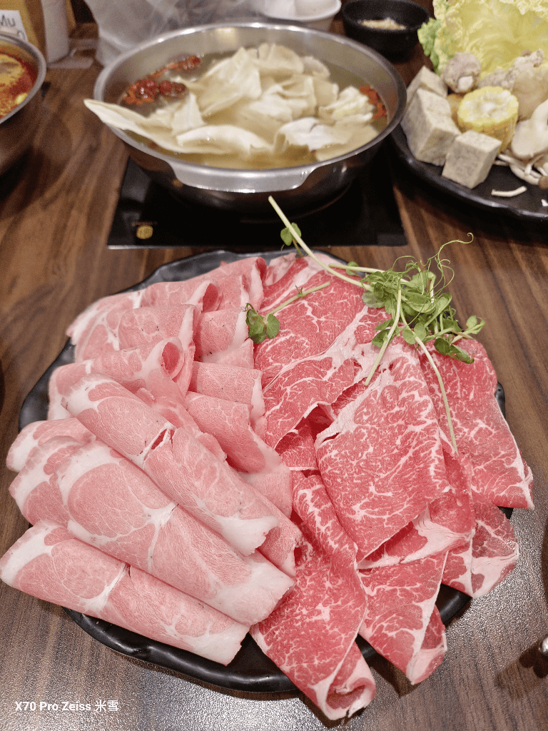 【新莊吃到飽】沐沐鍋物MUMU新莊中平店,八方悅二代店,自助吧吃到飽8訪 - 第8張圖 【新莊吃到飽】沐沐鍋物MUMU新莊中平店,八方悅二代店,自助吧吃到飽8訪