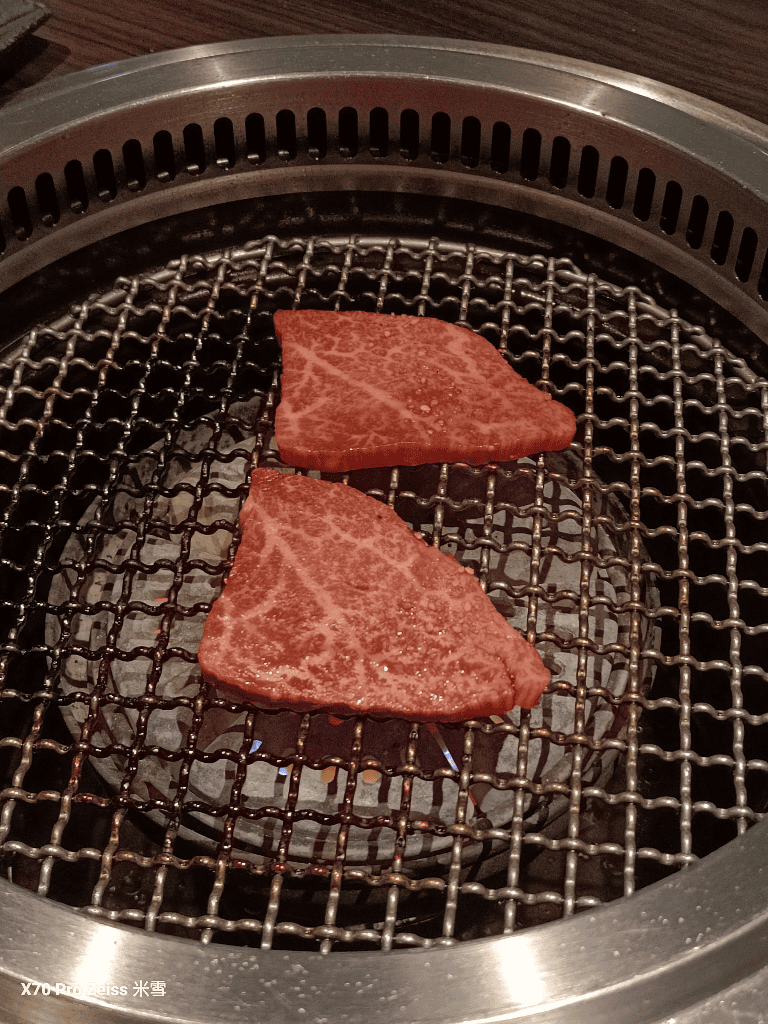 【東京銀座美食】Ginza Cobau,全程有專人代烤的烤肉店🍻 - 第11張圖 【東京銀座美食】Ginza Cobau,全程有專人代烤的烤肉店🍻