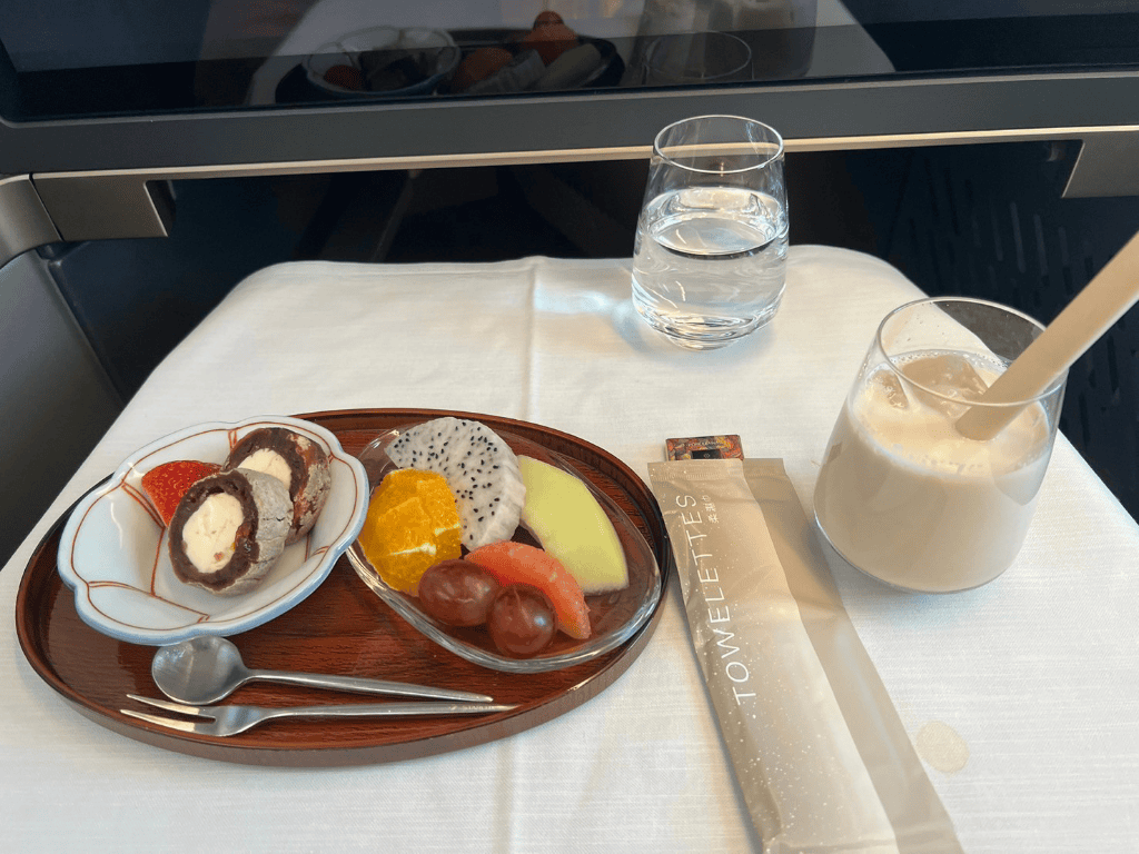 【星宇航空飛機餐】星宇頭等艙聯名胡同&今半美食開箱11311 - 第27張圖 【星宇航空飛機餐】星宇頭等艙聯名胡同&今半美食開箱11311