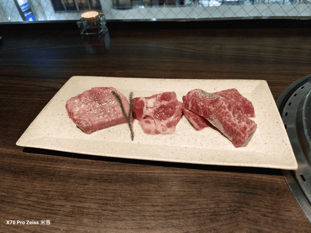 【東京銀座美食】Ginza Cobau,全程有專人代烤的烤肉店🍻 - 第10張圖 【東京銀座美食】Ginza Cobau,全程有專人代烤的烤肉店🍻