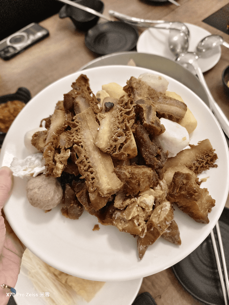 【蘆洲美食】發辣鴛鴦麻辣火鍋 ,和牛吃到飽還有四人同行一人免費有 - 第26張圖 【蘆洲美食】發辣鴛鴦麻辣火鍋 ,和牛吃到飽還有四人同行一人免費有