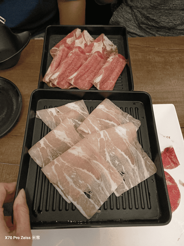 【蘆洲美食】發辣鴛鴦麻辣火鍋 ,和牛吃到飽還有四人同行一人免費有 - 第13張圖 【蘆洲美食】發辣鴛鴦麻辣火鍋 ,和牛吃到飽還有四人同行一人免費有