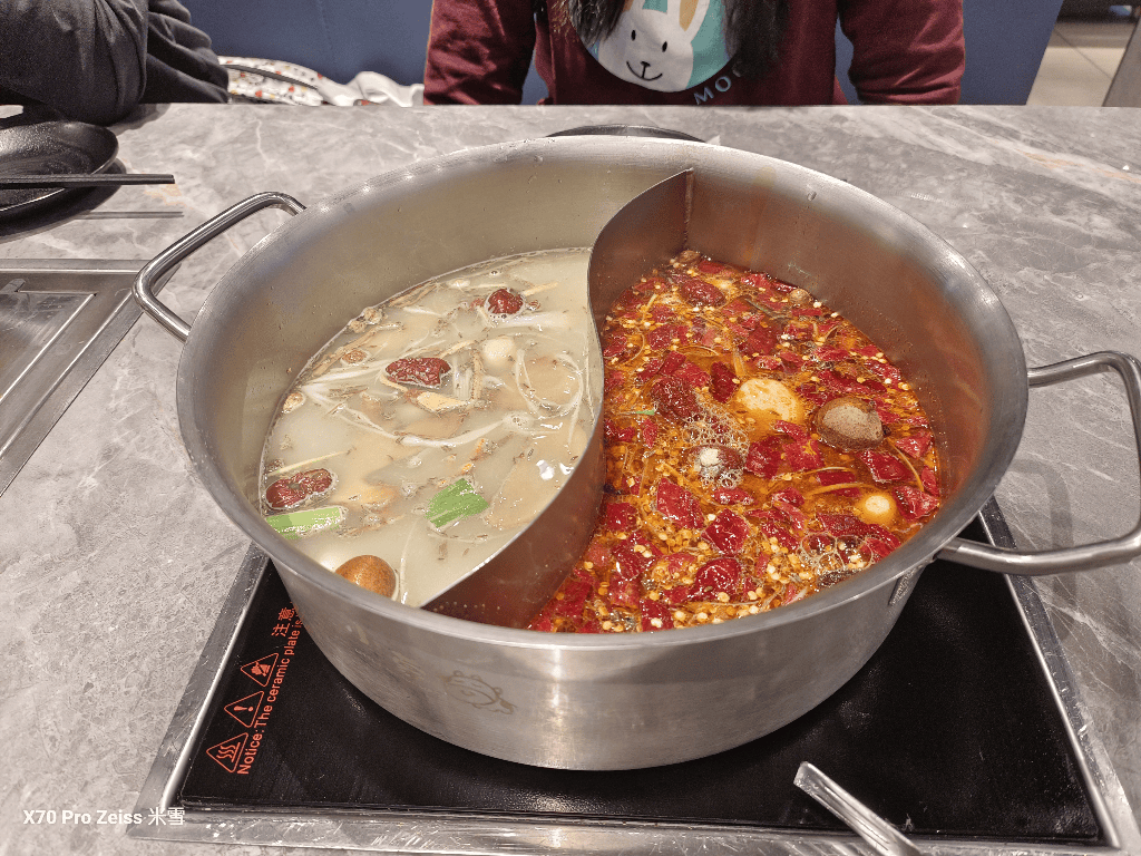 【桃園吃到飽】小蒙牛林口店再訪，壽星優惠一人免費❤️