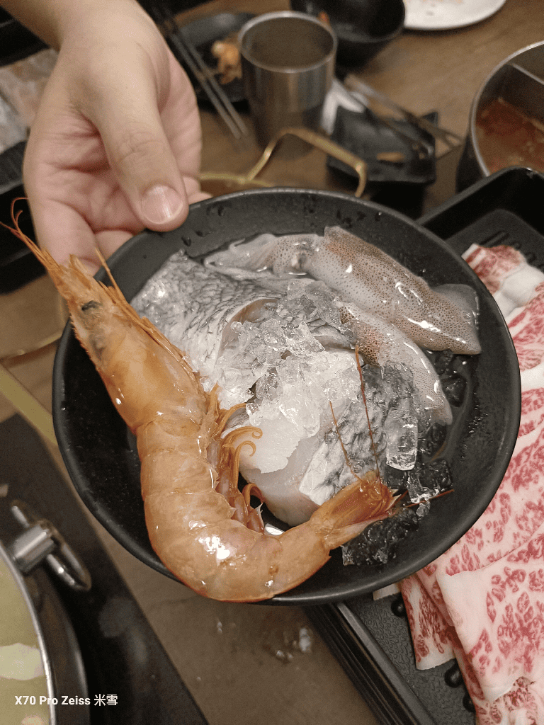 【蘆洲美食】發辣鴛鴦麻辣火鍋 ,和牛吃到飽還有四人同行一人免費有 - 第19張圖 【蘆洲美食】發辣鴛鴦麻辣火鍋 ,和牛吃到飽還有四人同行一人免費有
