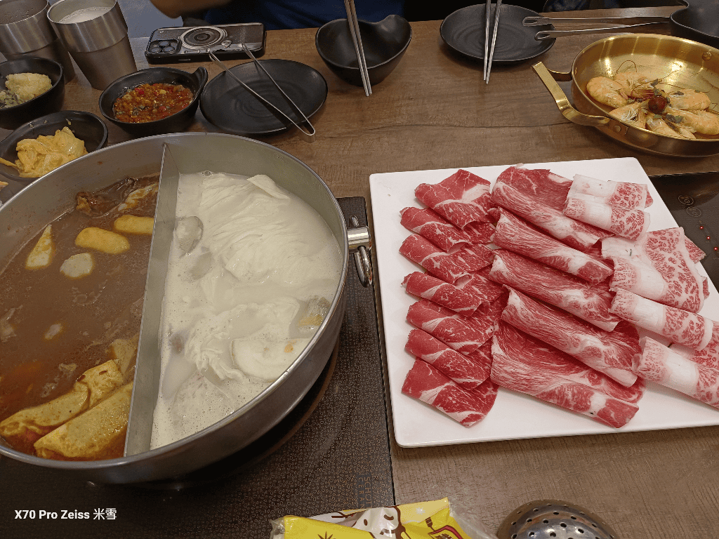 【蘆洲美食】發辣鴛鴦麻辣火鍋 ,和牛吃到飽還有四人同行一人免費有 - 第10張圖 【蘆洲美食】發辣鴛鴦麻辣火鍋 ,和牛吃到飽還有四人同行一人免費有