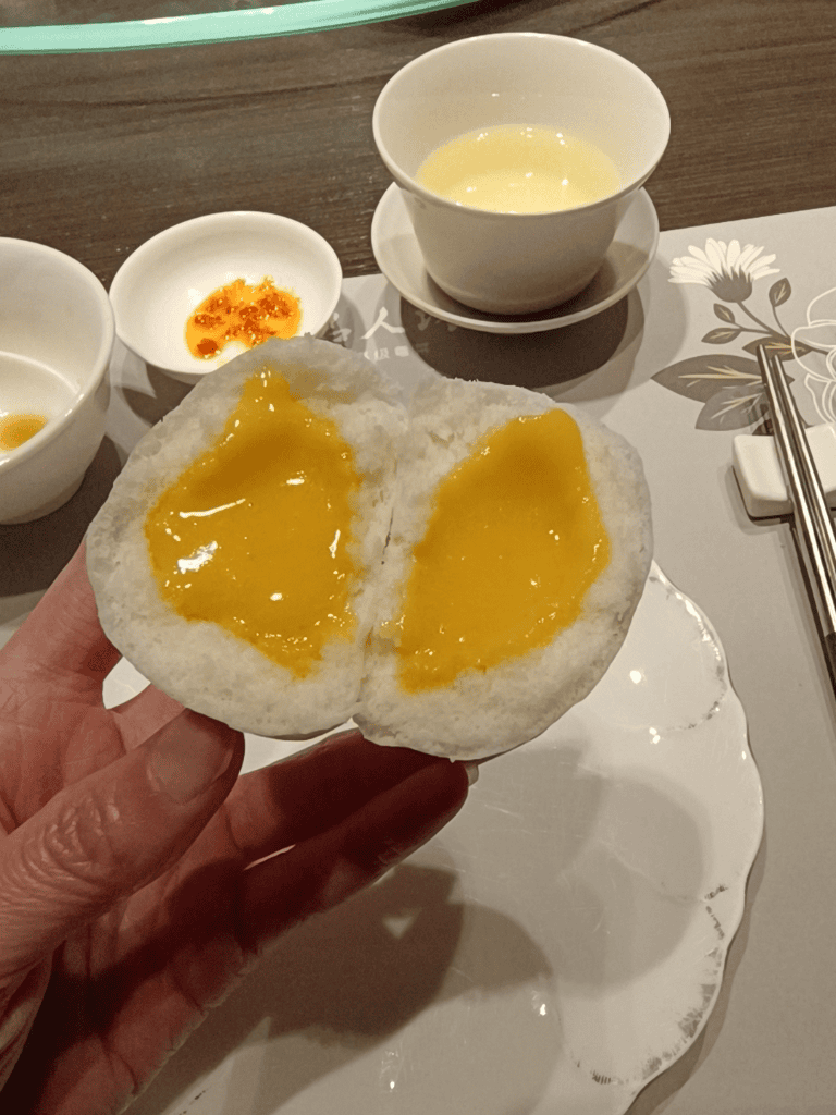 【台南美食】漢來名人坊台南店,開箱新菜品🥂 - 第17張圖 【台南美食】漢來名人坊台南店,開箱新菜品🥂