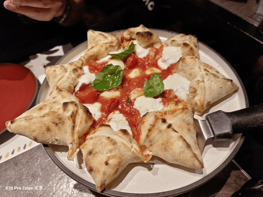 【台北美食】台北喜來登大飯店比薩屋PizzaPub，比薩大師 Mr. Peppe客座開箱🍕