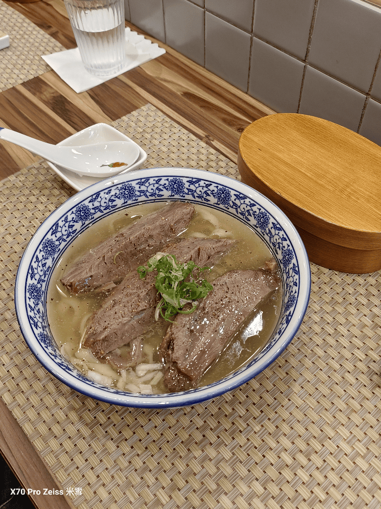 【台北美食】江牛樓,榮獲500盤的牛肉麵開箱 - 第10張圖 【台北美食】江牛樓,榮獲500盤的牛肉麵開箱
