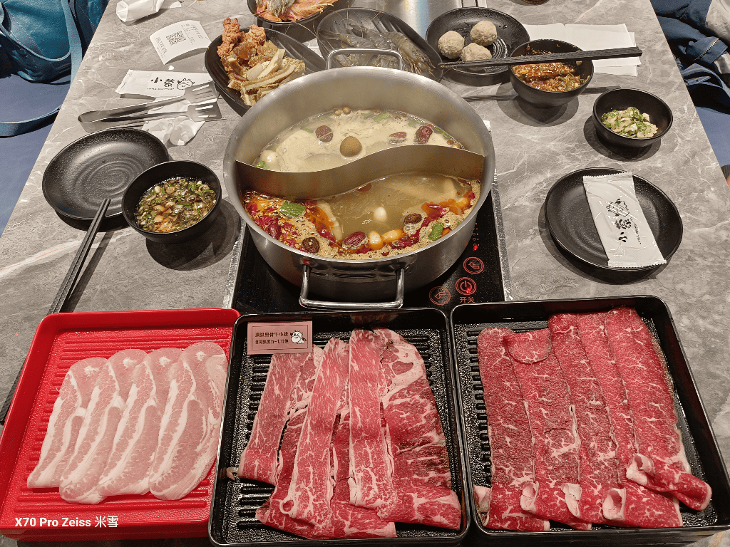 【桃園吃到飽】小蒙牛林口店再訪,A5和牛吃到飽只要$999❤️ - 第13張圖 【桃園吃到飽】小蒙牛林口店再訪,A5和牛吃到飽只要$999❤️