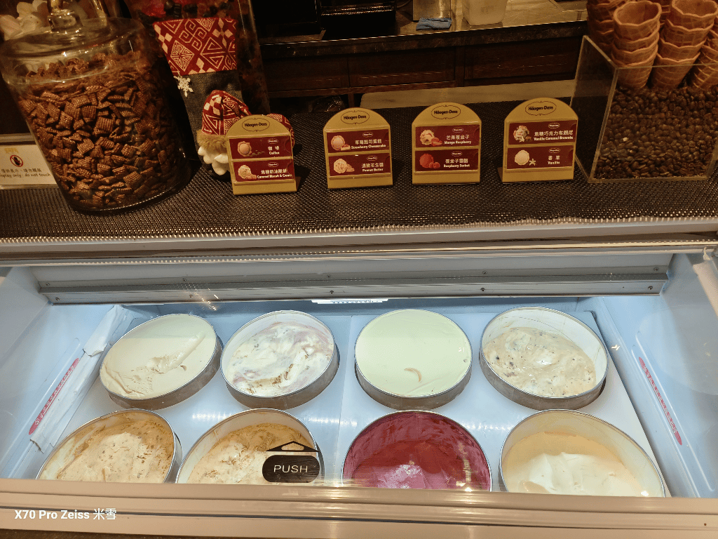 【台北吃到飽】台北君悅酒店凱菲屋Café，黑白大廚來開餐❤️