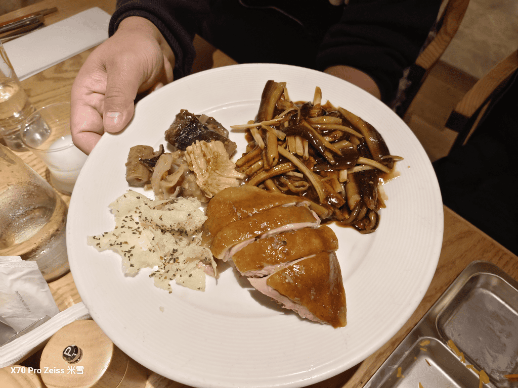 【台北吃到飽】台北君悅酒店凱菲屋Café，黑白大廚來開餐❤️