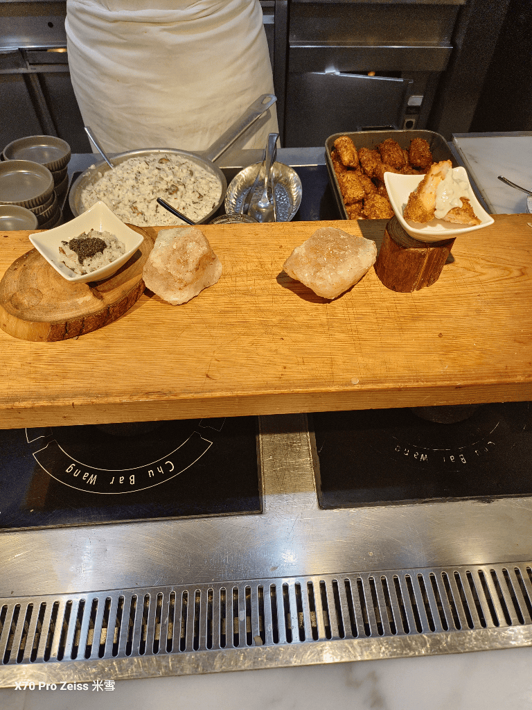 【台北吃到飽】台北君悅酒店凱菲屋Café，黑白大廚來開餐❤️