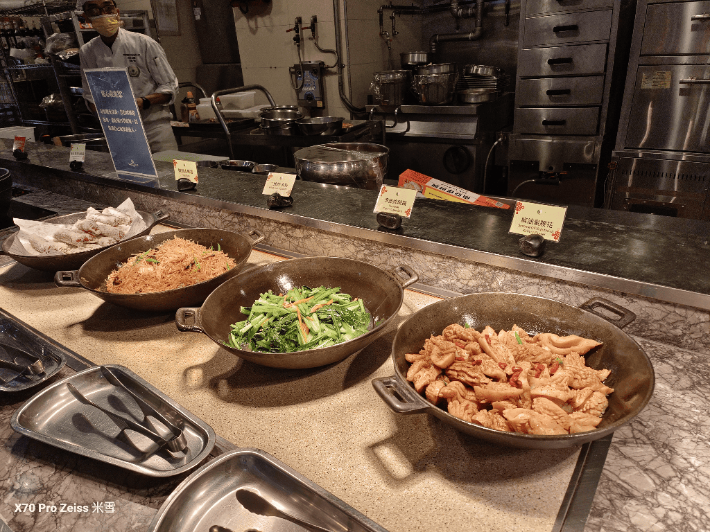 【宜蘭美食】礁溪長榮鳳凰酒店 ,桂冠自助餐廳晚餐開箱🍻 - 第11張圖 【宜蘭美食】礁溪長榮鳳凰酒店 ,桂冠自助餐廳晚餐開箱🍻