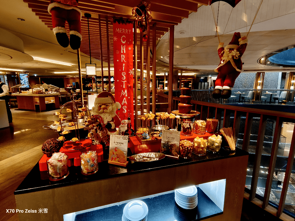 【台北吃到飽】香格里拉遠企CAFE14訪，海陸雙響盛宴開箱💞