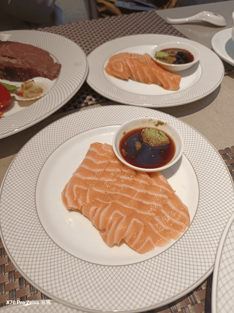 【台北吃到飽】香格里拉遠企CAFE14訪，海陸雙響盛宴開箱💞