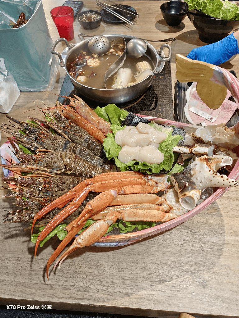 【桃園吃到飽】孫太太嚴選超市火鍋桃園店，帝王蟹、A5和牛、龍蝦等火烤吃到飽❤️