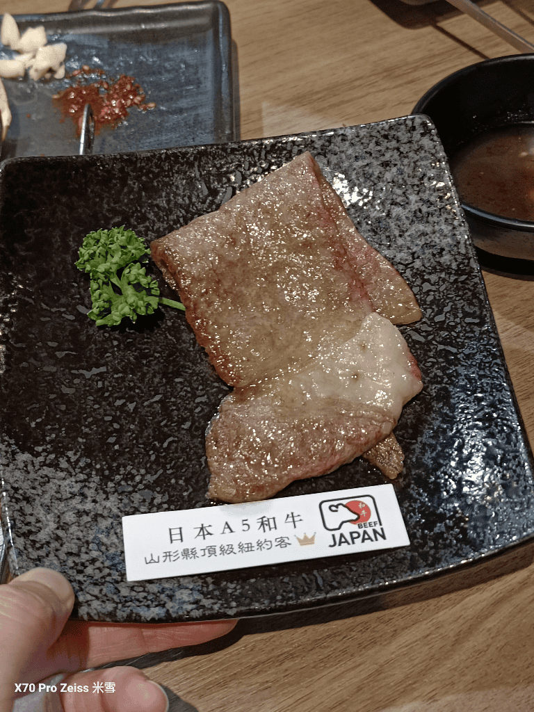 【桃園吃到飽】孫太太嚴選超市火鍋桃園店，帝王蟹、A5和牛、龍蝦等火烤吃到飽❤️