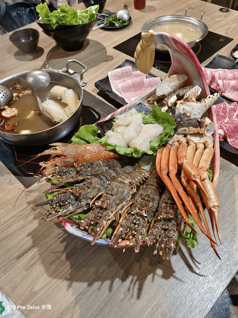【桃園吃到飽】孫太太嚴選超市火鍋桃園店，帝王蟹、A5和牛、龍蝦等火烤吃到飽❤️