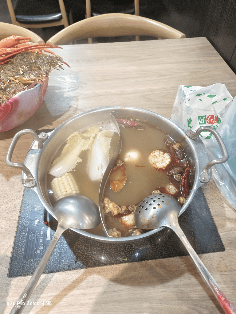 【桃園吃到飽】孫太太嚴選超市火鍋桃園店，帝王蟹、A5和牛、龍蝦等火烤吃到飽❤️