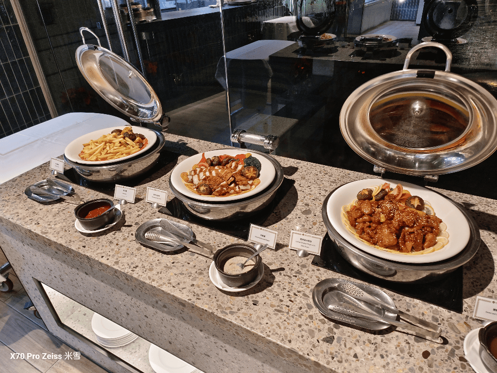 【台北吃到飽】台北美麗信青庭餐廳GardenTerrace ，牛排館自助吧3訪