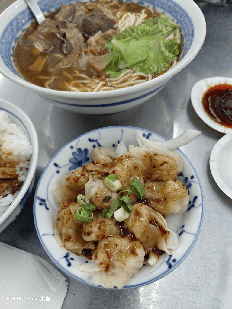 【新莊美食】老莊原汁牛肉麵,內用豆漿紅茶自由哦! - 第9張圖 【新莊美食】老莊原汁牛肉麵,內用豆漿紅茶自由哦!