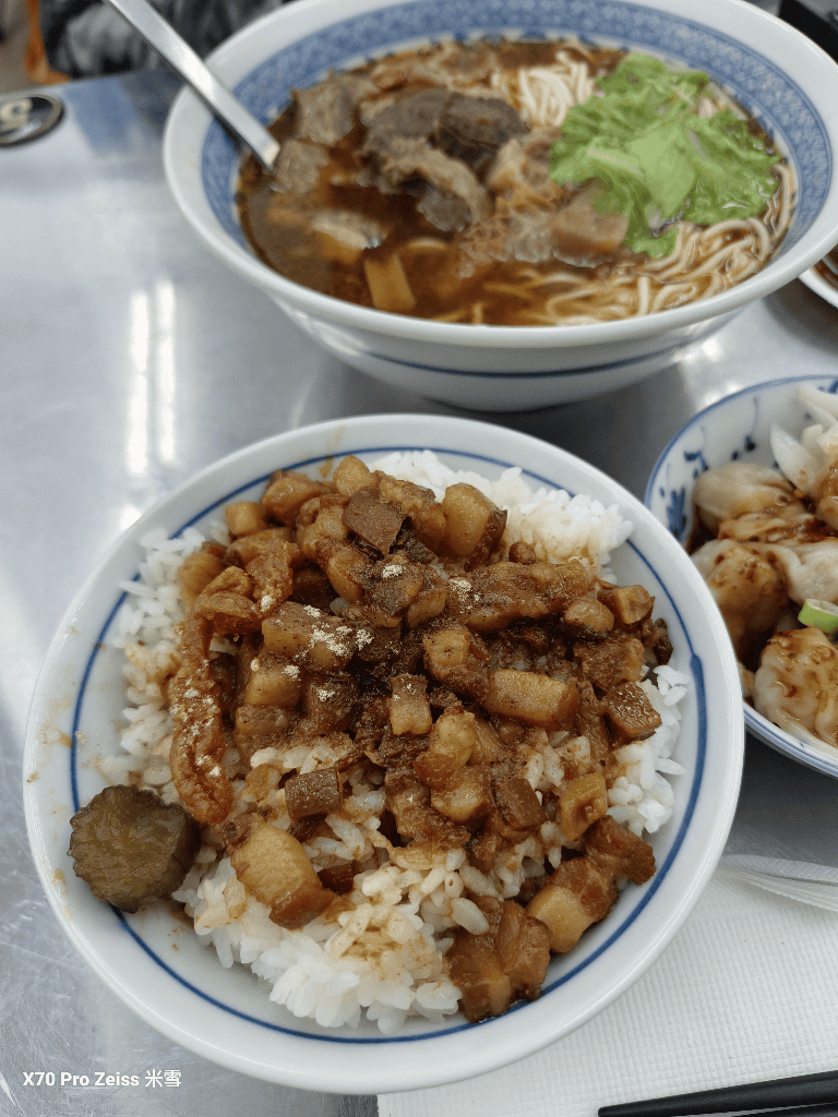 【新莊美食】老莊原汁牛肉麵,內用豆漿紅茶自由哦! - 第8張圖 【新莊美食】老莊原汁牛肉麵,內用豆漿紅茶自由哦!