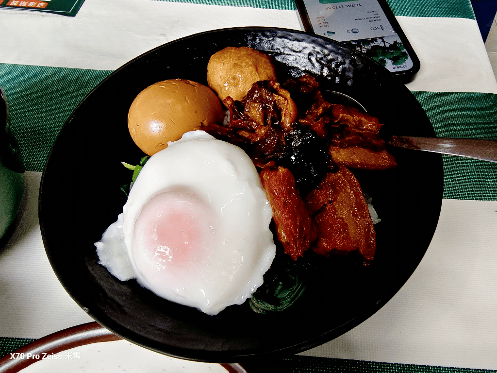 【新莊美食】三碗麵傻瓜麵，輔大週邊的知名美食