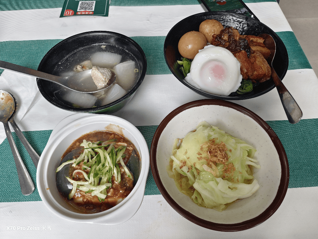 【新莊美食】三碗麵傻瓜麵，輔大週邊的知名美食