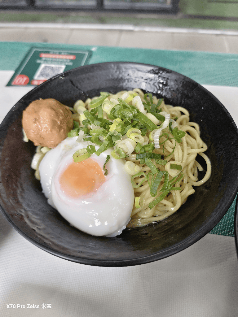 【新莊美食】三碗麵傻瓜麵，輔大週邊的知名美食