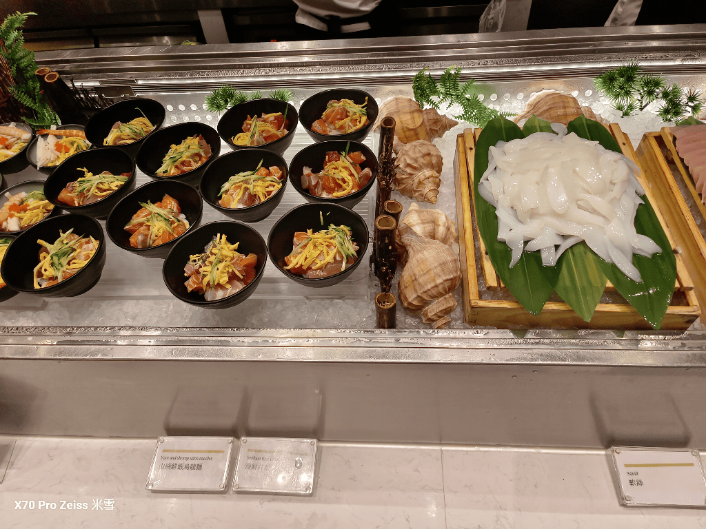 【台北吃到飽】探索廚房平日午餐35訪，帝王蟹吃到飽❤️