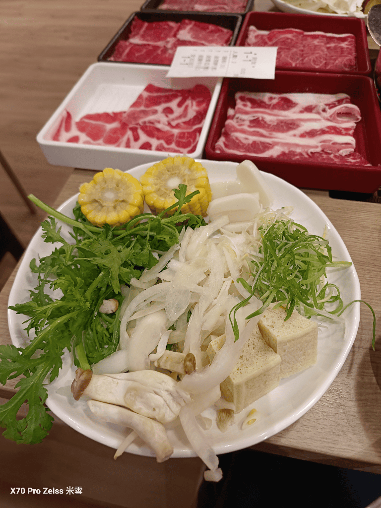【新莊美食】涮乃葉新莊思源店，平日午餐不限時暢吃5H