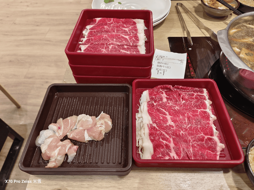 【新莊美食】涮乃葉新莊思源店，平日午餐不限時暢吃5H
