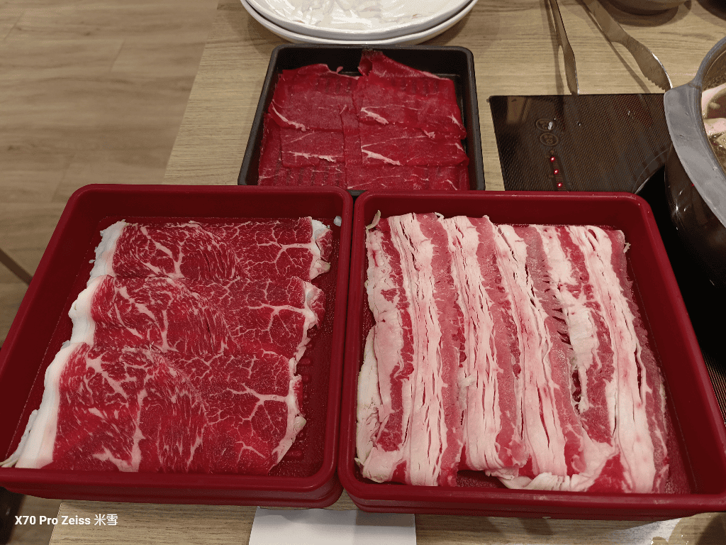 【新莊美食】涮乃葉新莊思源店，平日午餐不限時暢吃5H