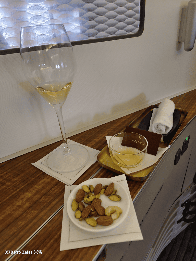 【紐約回來頭等飛機餐】國泰頭等艙777-300ER開箱🥂