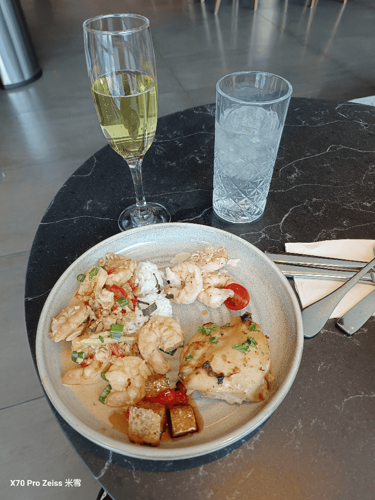 【美國紐約】JFK國際機場頭等貴賓室，SOHO LOUNGE開箱🥂
