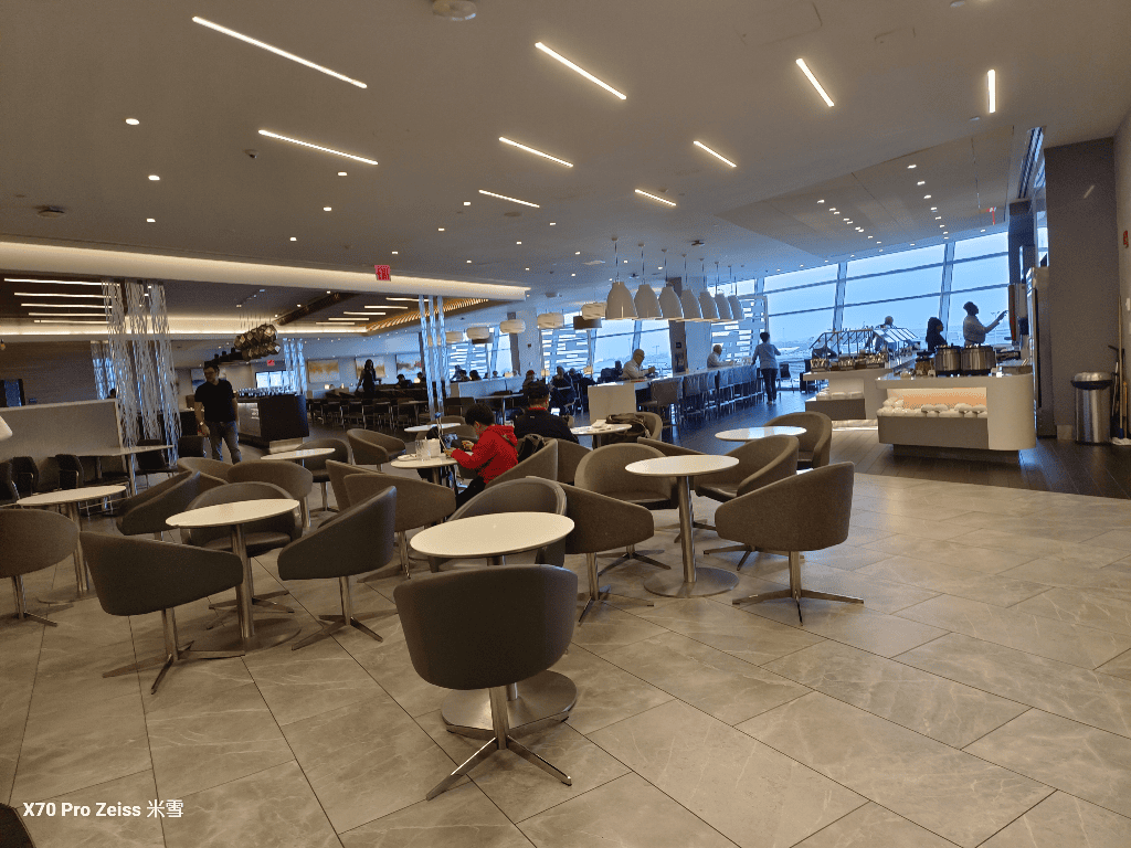 【美國紐約】JFK國際機場頭等貴賓室，SOHO LOUNGE開箱🥂