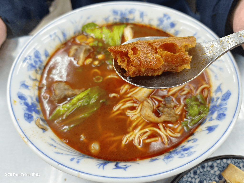 【新莊美食】老王原汁牛肉麵，便宜好吃的牛肉麵
