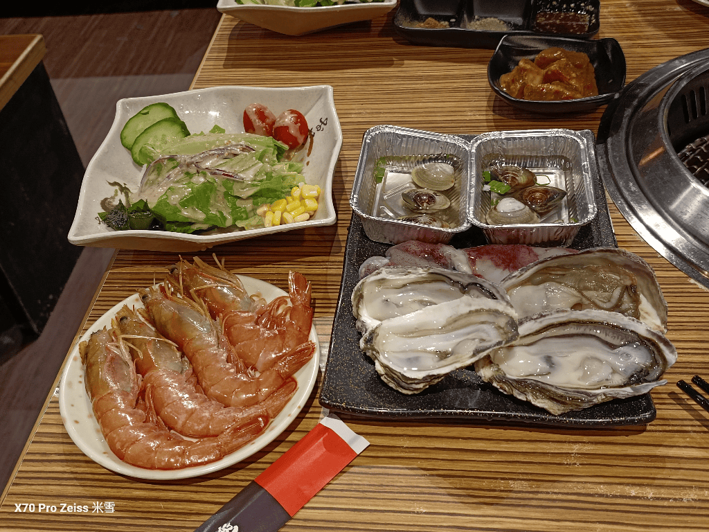 【新莊美食】戰醬燒烤新莊店，不用900暢吃生蠔和天使紅蝦❤️