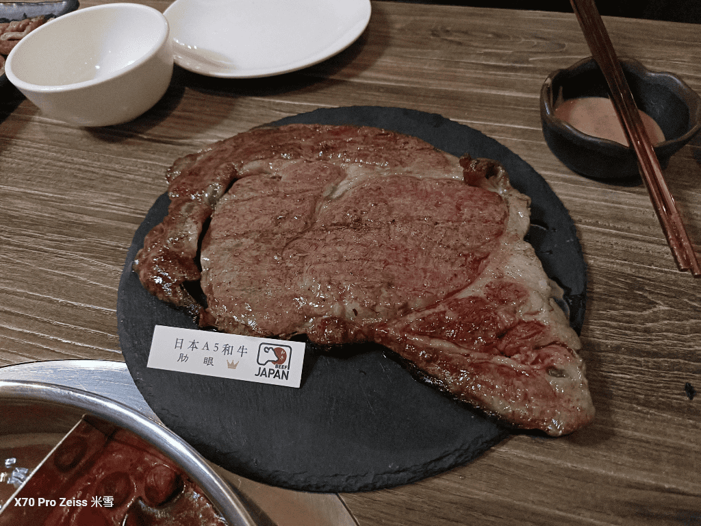 【竹北吃到飽】孫太太私料慢火鍋，慶開幕$2888享帝王蟹、A5和牛、龍蝦等火烤私料吃到飽❤️
