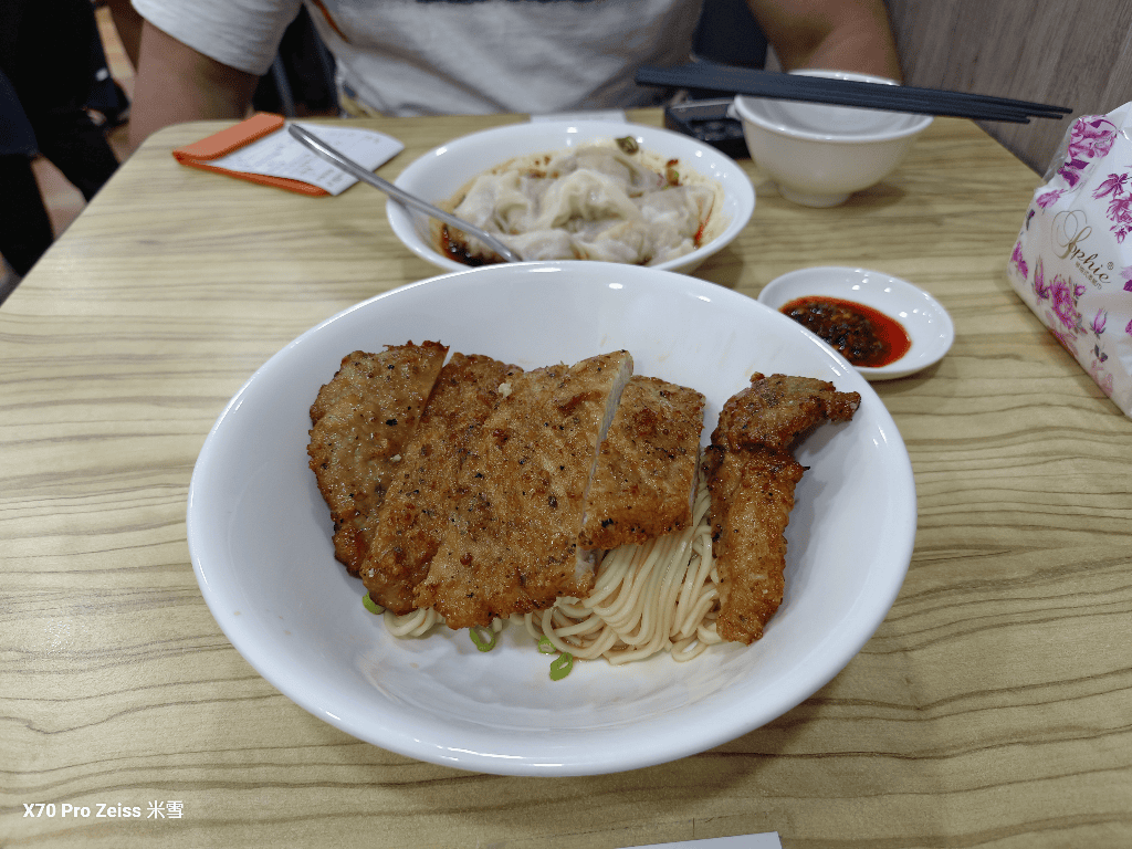 【新莊美食】四木欣福新莊店，前鼎泰豐師傅開的美味餐館